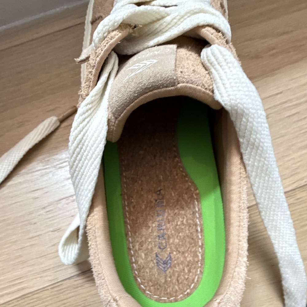 Cariuma Beige Suede Low Top Lace-Up Sneakers 100117N34W070 - Picture 2 of 9
